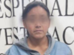 Aprehendida por agredir a sus tres hijos menores de edad