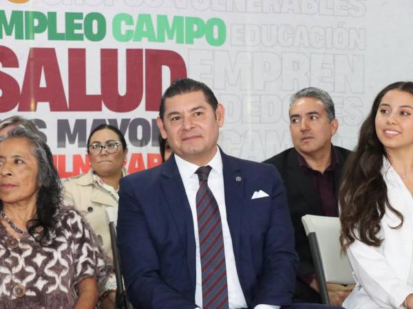 Armenta reconoce iniciativas que promueven la salud comunitaria