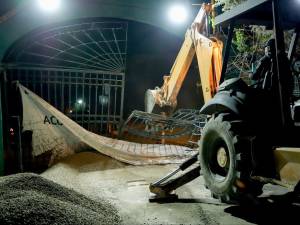 En orden y civilidad, ejecuta Ayuntamiento de San Andrés Cholula retiro de reja en colonia la Concepción Zavaleta