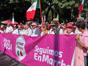 Se suman poblanos a la Marcha en Defensa de la República, reclaman elecciones limpias