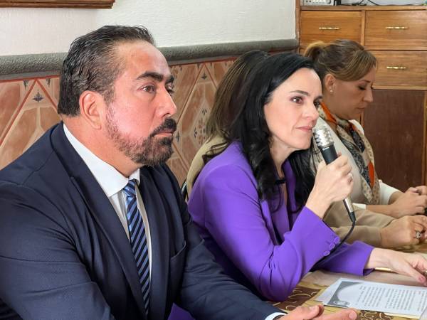 Mónica Rodríguez se baja de la contienda electoral, declina a candidatura a una diputación federal