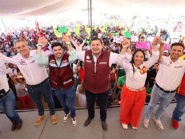 Jimmy Natale recibe a Armenta en San Pablo Xochimehuacan