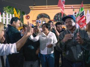 Respaldada por ediles auxiliares de San Pedro Cholula, Roxana Luna realiza evento en San Matías Cocoyotla 