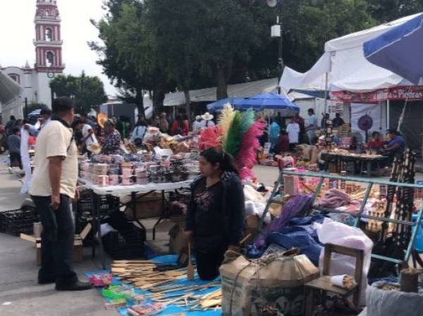 Permiten instalación de artesanos para evitar confrontaciones en San Pedro Cholula