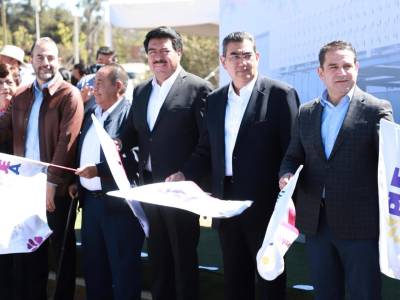 Inicia gobierno de Sergio Salomón primera fase del sistema metropolitano de transporte