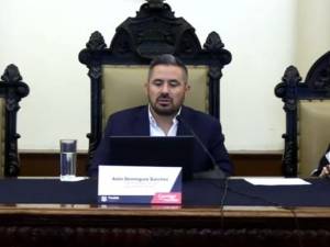 Aprueban en Fast Track 110 bases en el Ayuntamiento de Puebla