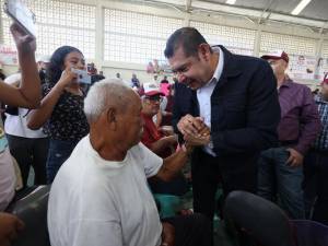 La atención a los adultos mayores forma parte de los gobiernos humanistas refrenda Armenta