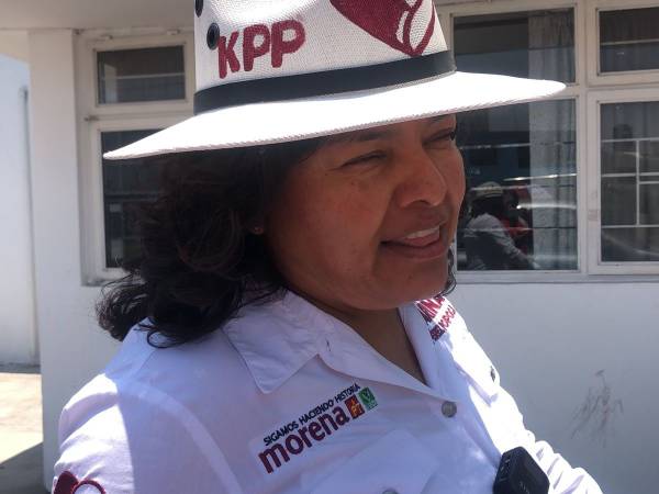 Recorre Karina Pérez las calles de  Tlaxcalancingo