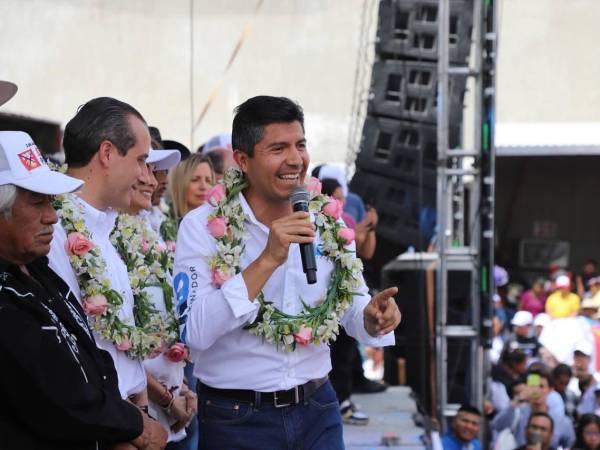 Lalo Rivera pavimentará calles de la Central de Abasto