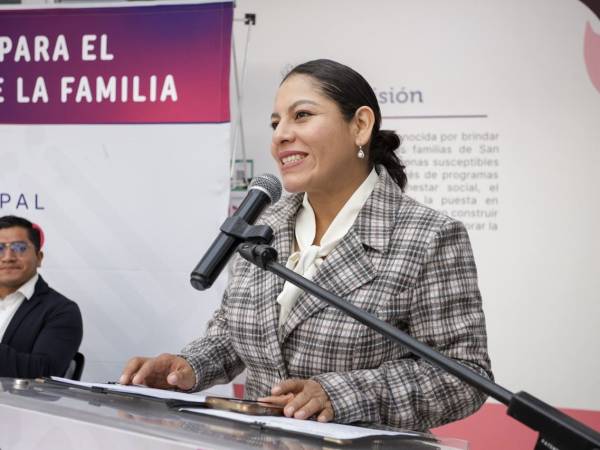 Promueve Lupita Cuautle la prevención de la salud en personas adultas mayores de San Andrés Cholula