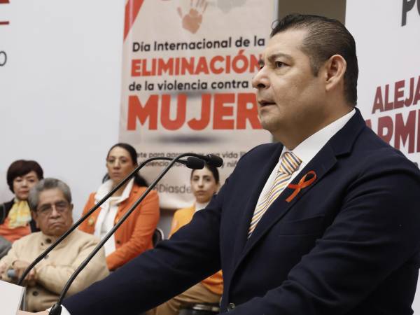 Propondrá Alejandro Armenta devolver el fuero a los diputados de Puebla