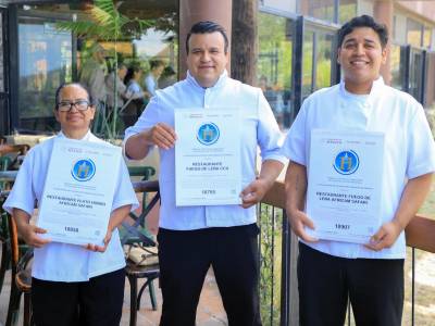 Entrega gobierno estatal Distintivos “H” a restaurantes de Africam Safari