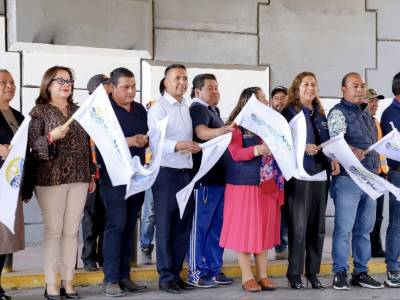 Inicia Mundo Tlatehui rehabilitación con concreto estampado en la calle 14 oriente 