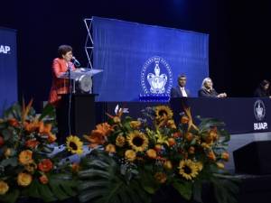 Preside Rectora María Lilia Cedillo Ramírez graduaciones de preparatorias de la BUAP