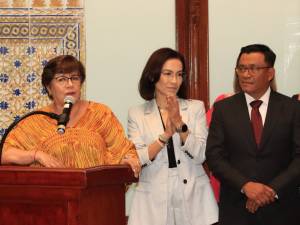 Develan en el Congreso del Estado una placa conmemorativa a las Mujeres Legisladoras de Puebla