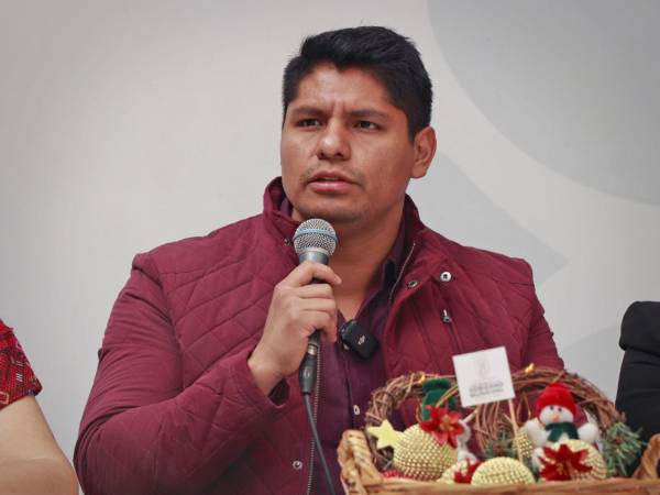 Invita Omar Muñoz a participar en el Festival “Navidad en Familia”