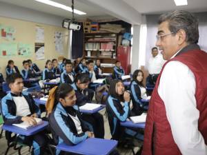 En Puebla, la educación es una prioridad: Sergio Salomón