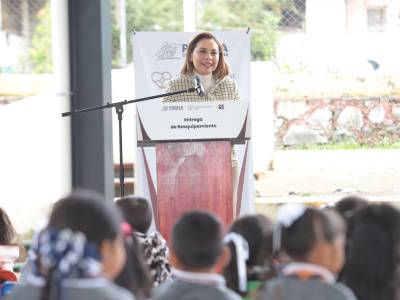 Fortalece SEDIF cuatro desayunadores escolares en Puebla capital