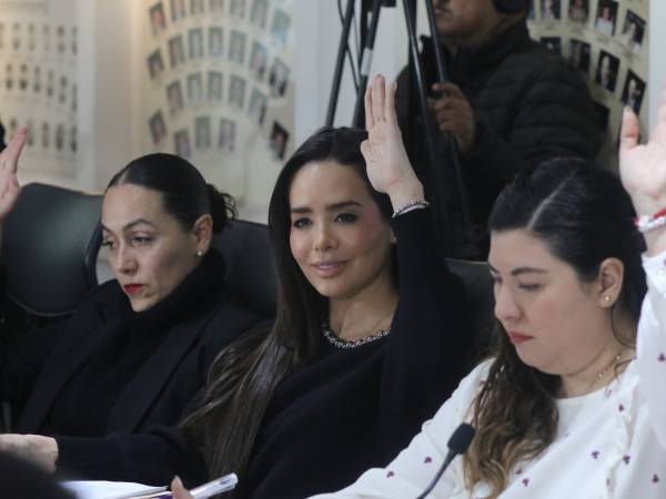 Elige Comisión del Congreso a mujeres merecedoras de la Medalla “Ángeles Espinosa Yglesias”