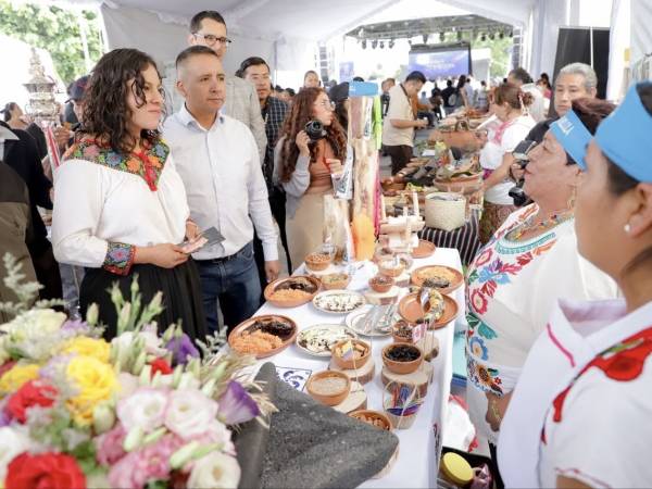 Inaugura Mundo Tlatehui con éxito la Feria de la Cultura y Tradición 