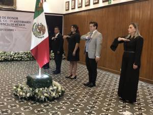 Llama Paola Angon al respeto a las Fiestas Patrias