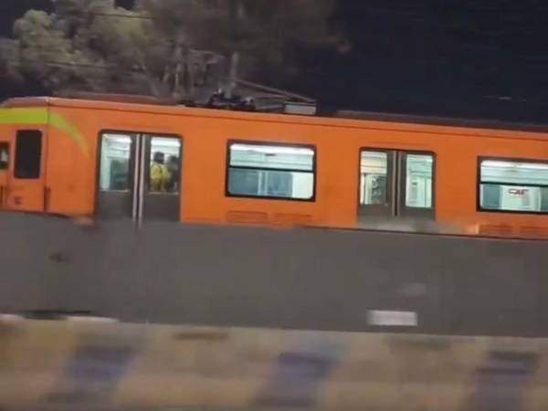 Hacen el “delicioso” en vagón del metro de CDMX