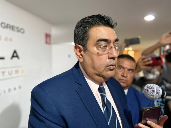 Sostiene Sergio Salomón reunión con autoridades de diversos municipios