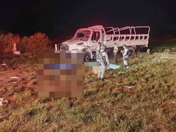 Autobús de la Guardia Nacional volcó; deja un muerto y 21 elementos heridos