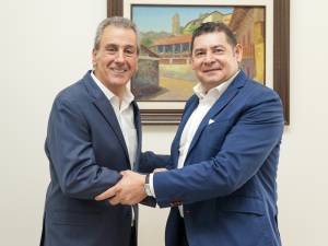 Armenta y Chedraui analizan proyectos de movilidad e infraestructura para la capital