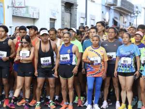 Participan miles en &quot;Carrera por Amor al Prójimo&quot;