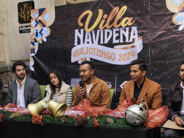 La magia de la Navidad llega a Huejotzingo: Roberto Solís presenta la “Villa Navideña 2024”