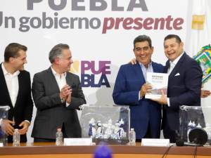 Con certificado geográfico, gobierno estatal preserva identidad de esferas de Chignahuapan