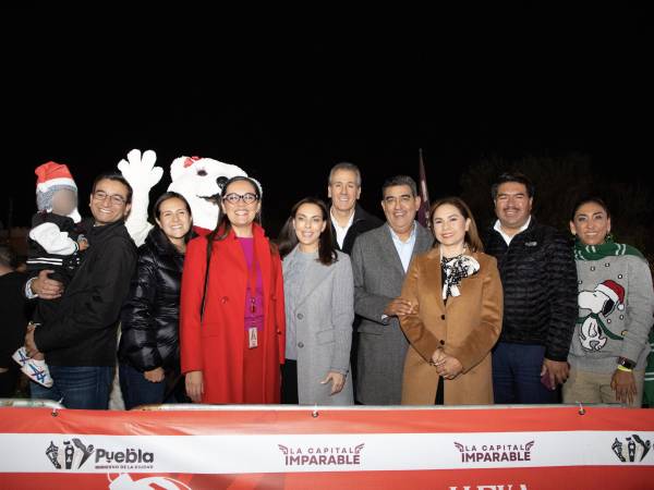 Las y los poblanos disfrutaron de la caravana Coca-Cola 2024 junto con Céspedes y Chedraui