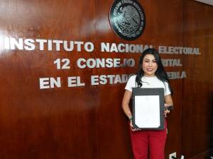 Nora Escamilla recibe constancia de mayoría como diputada federal