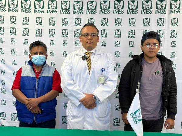 Logra Hospital de Especialidades del IMSS Puebla trasplante de córnea número mil