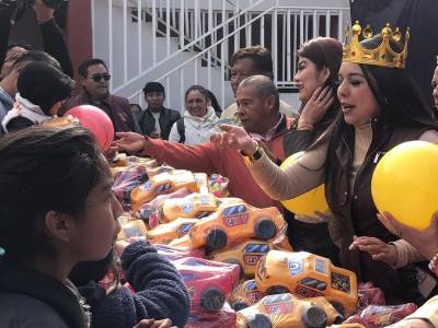 Caravana de la Esperanza llevó sonrisas y alegría a niños en San Pedro Cholula