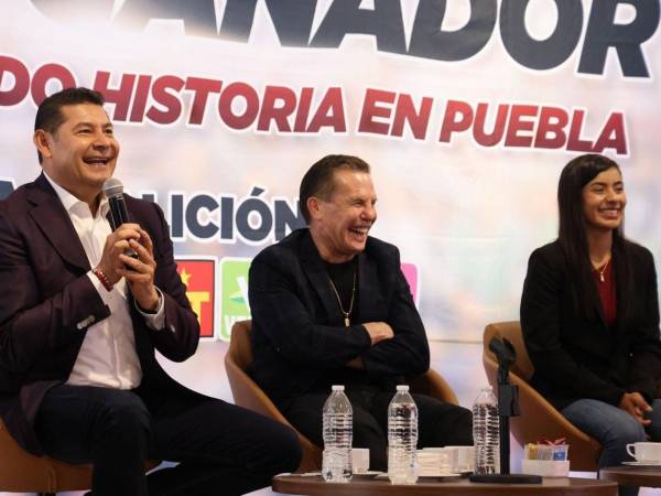 Con Julio César Chávez, la promotoría del deporte en Puebla está asegurada: Armenta