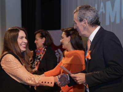 Conmemoran Pepe Chedraui y MariElise el Día Internacional de la Eliminación de la Violencia contra la Mujer