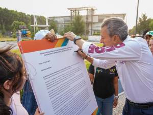 Pepe Chedraui, primer candidato a la Presidencia Municipal en firmar compromisos a favor de la niñez