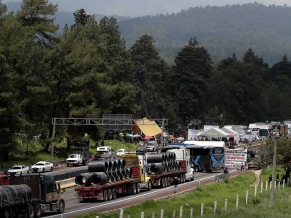 Continuarán mesas de diálogo con Gobierno Federal para pago de tierras de ejidatarios de Tlahuapan