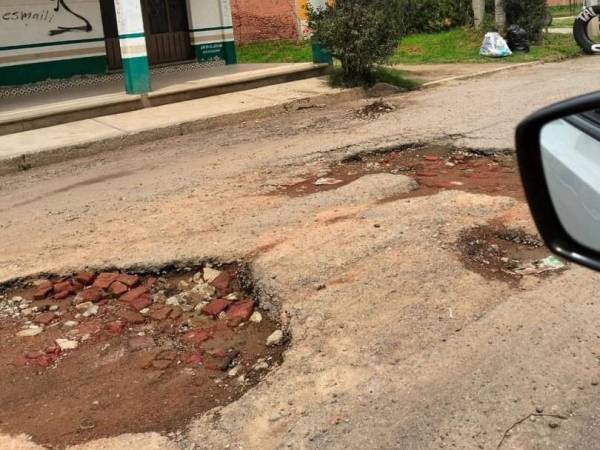 Llaman autoridades auxiliares deTepontla a pavimentar calles, por lluvias están deterioradas