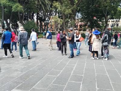 Trabajadores del Poder Judicial, nuevamente, se manifiestan en el Zócalo de Puebla 