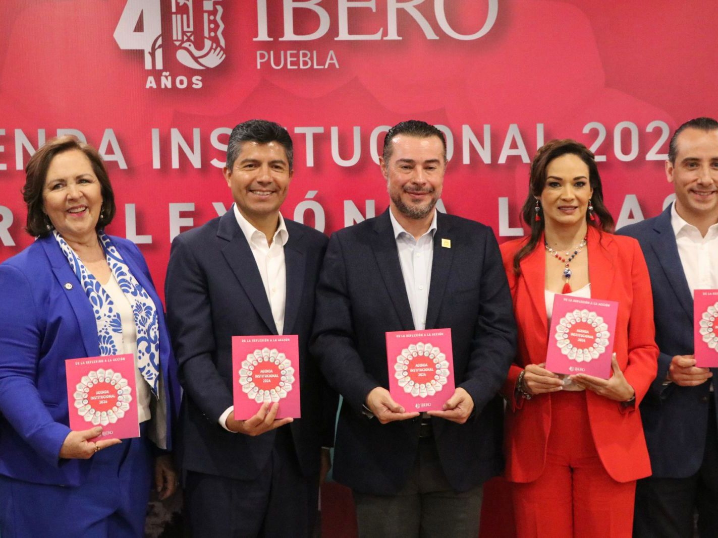 IBERO Puebla presenta ‘Agenda institucional’ a Eduardo Rivera