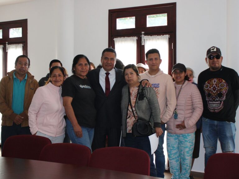 Aclara Armando Aguirre a comerciantes supuesto cobro obligatorio 