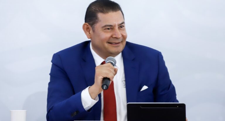 Será Tehuacán el clúster del calzado y textiles