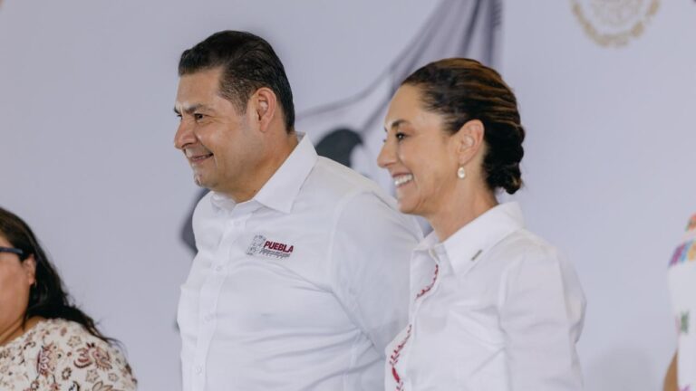 Contratos leoninos afectan acceso al agua: Armenta