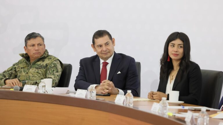 El gobierno de Puebla pone freno al influyentismo