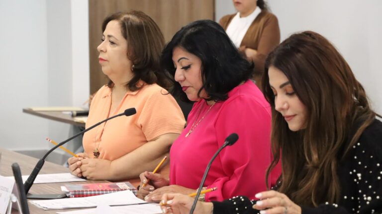 Avala Comisión del Congreso exhorto para promover campañas de hábitos alimenticios sanos