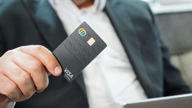 Ciberseguridad en el ecommerce: cómo proteger la confianza de los consumidores y emprendedores