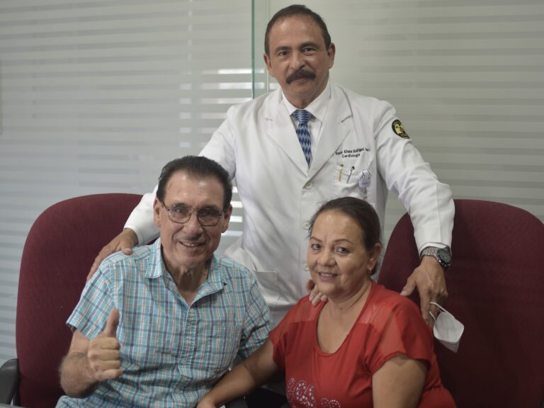 Salvan cardiólogos del IMSS de MTY a paciente de 68 años a través de Código Infarto